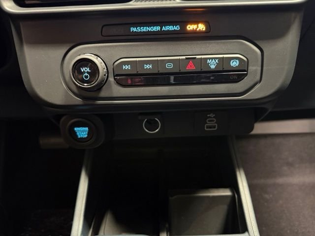 New 2026 Azure Gray Metallic Tri-Coat Ford XLT image 37