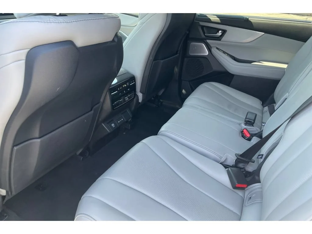 Used 2026 Solar Silver Metallic Acura SH-AWD with Technology Package image 68