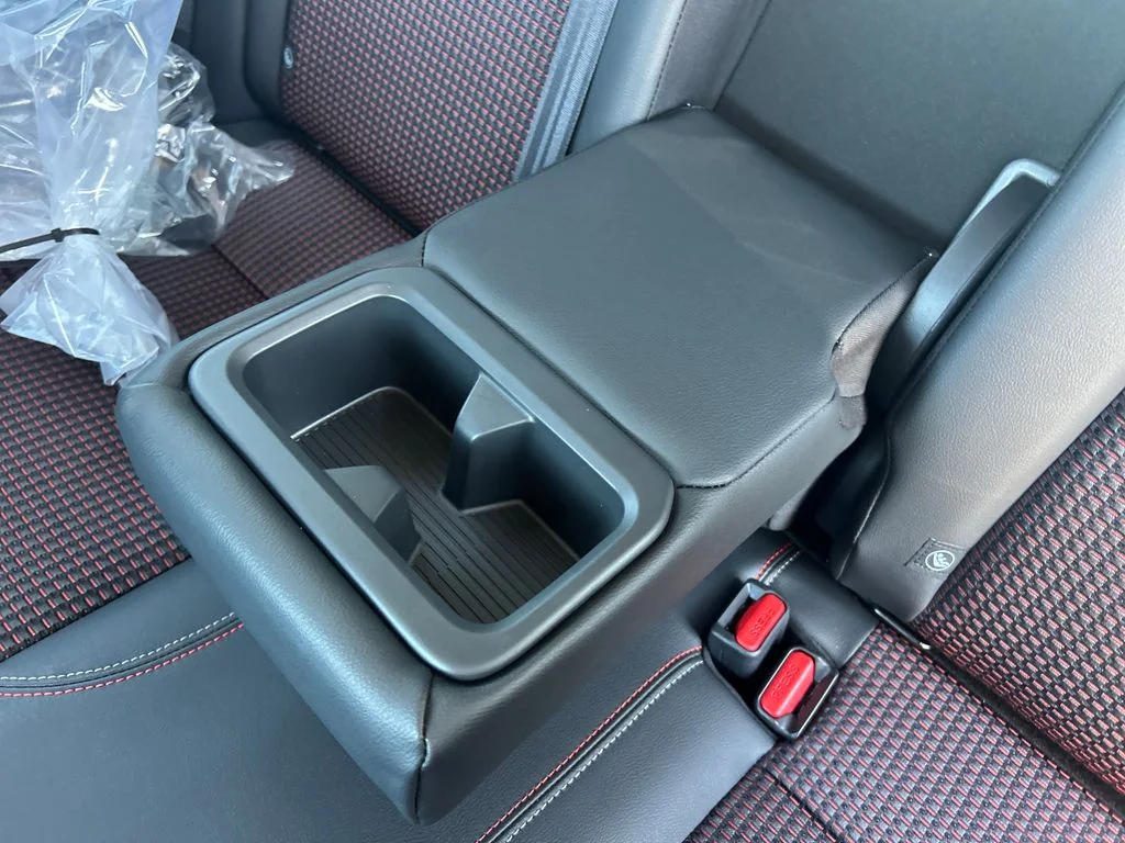 2026 Nissan KICKS SR - Photo 23