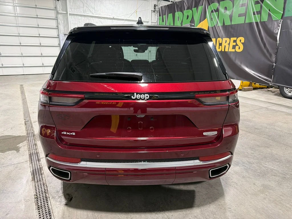 Certified Used 2025 Velvet Red Pearlcoat Jeep Summit image 8