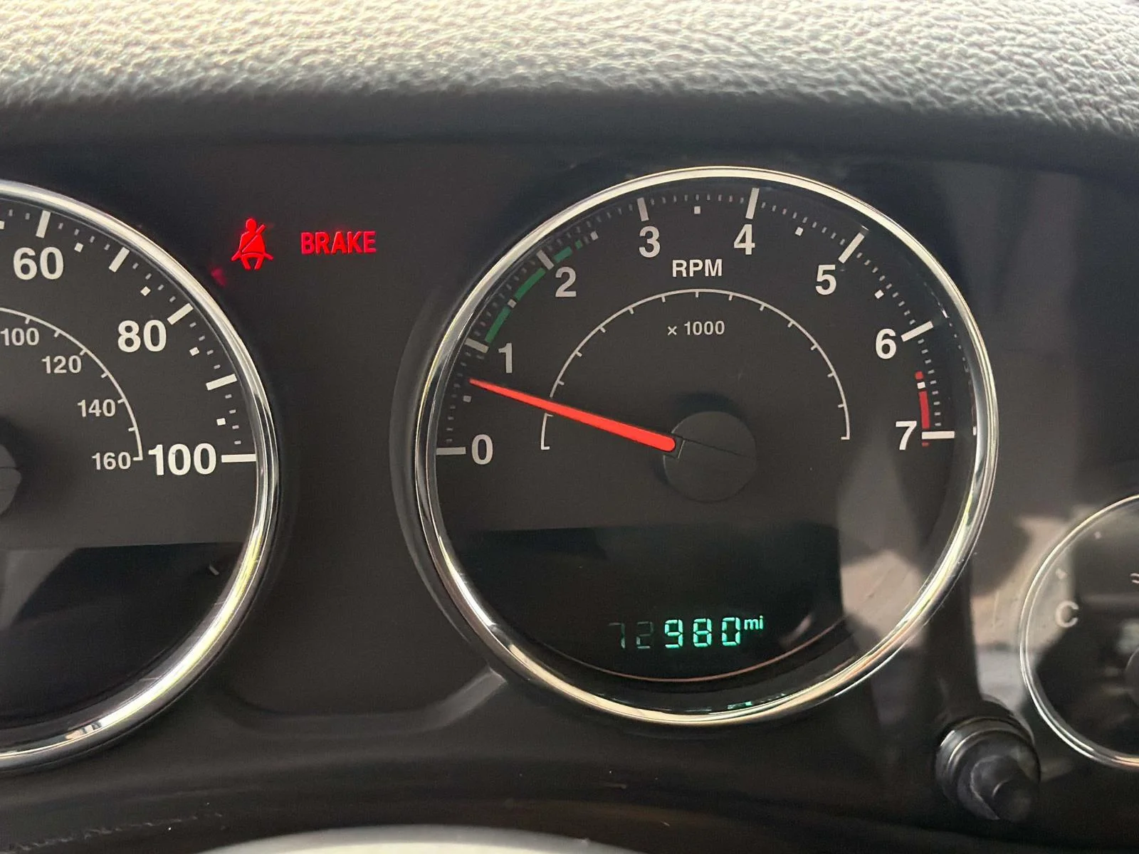 Used 2015 Bright White Clearcoat Jeep Altitude image 14