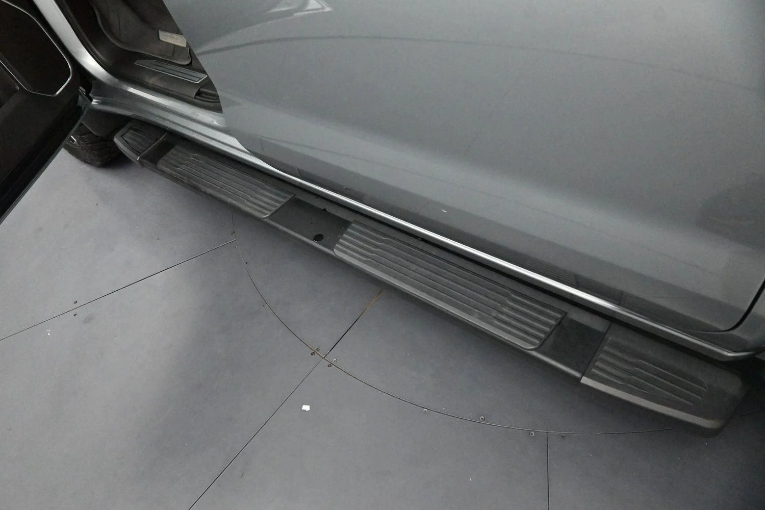 Used 2025 Sterling Gray Metallic Chevrolet LT image 9