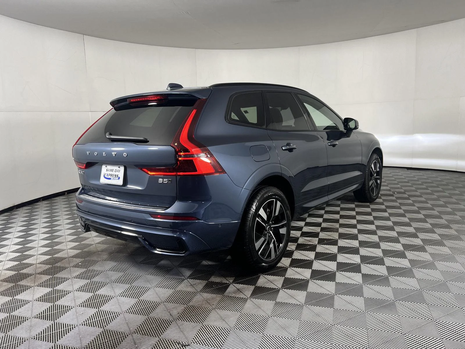 Used 2026 Denim Blue Metallic Volvo Plus image 8