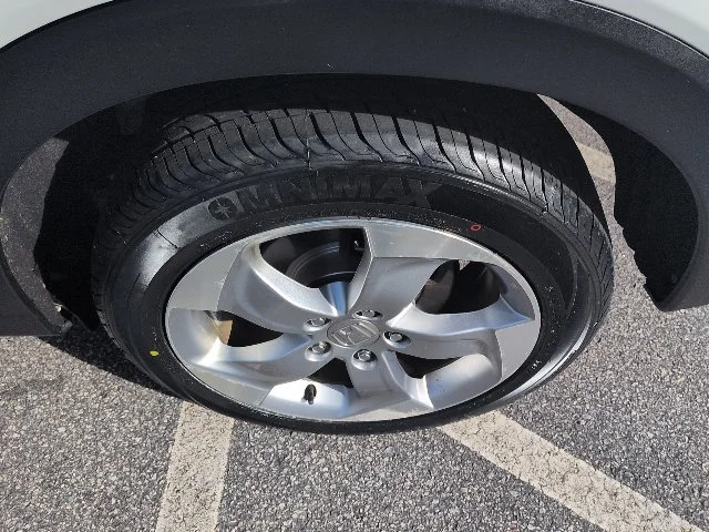 Used 2017 Gray Honda LX image 9