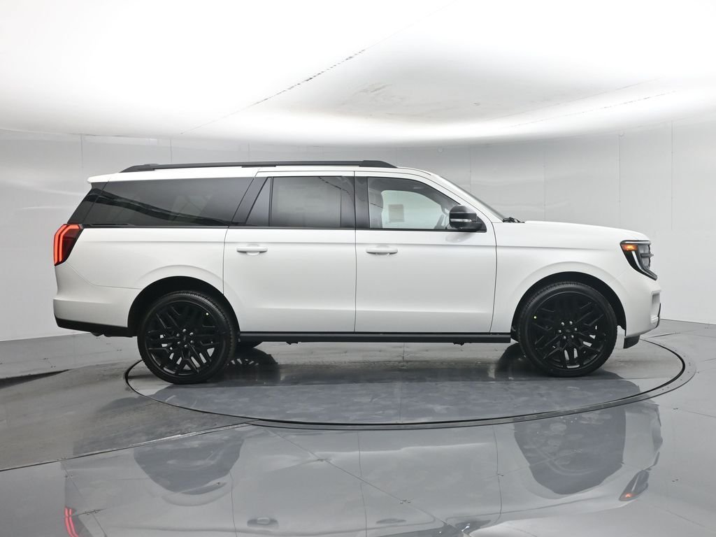 New 2027 White Ford Platinum image 30