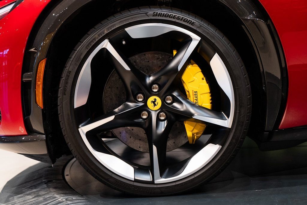 2023 Ferrari Purosangue - Photo 13