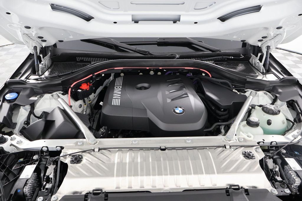 New 2026 Alpine White BMW 30 xDrive image 9