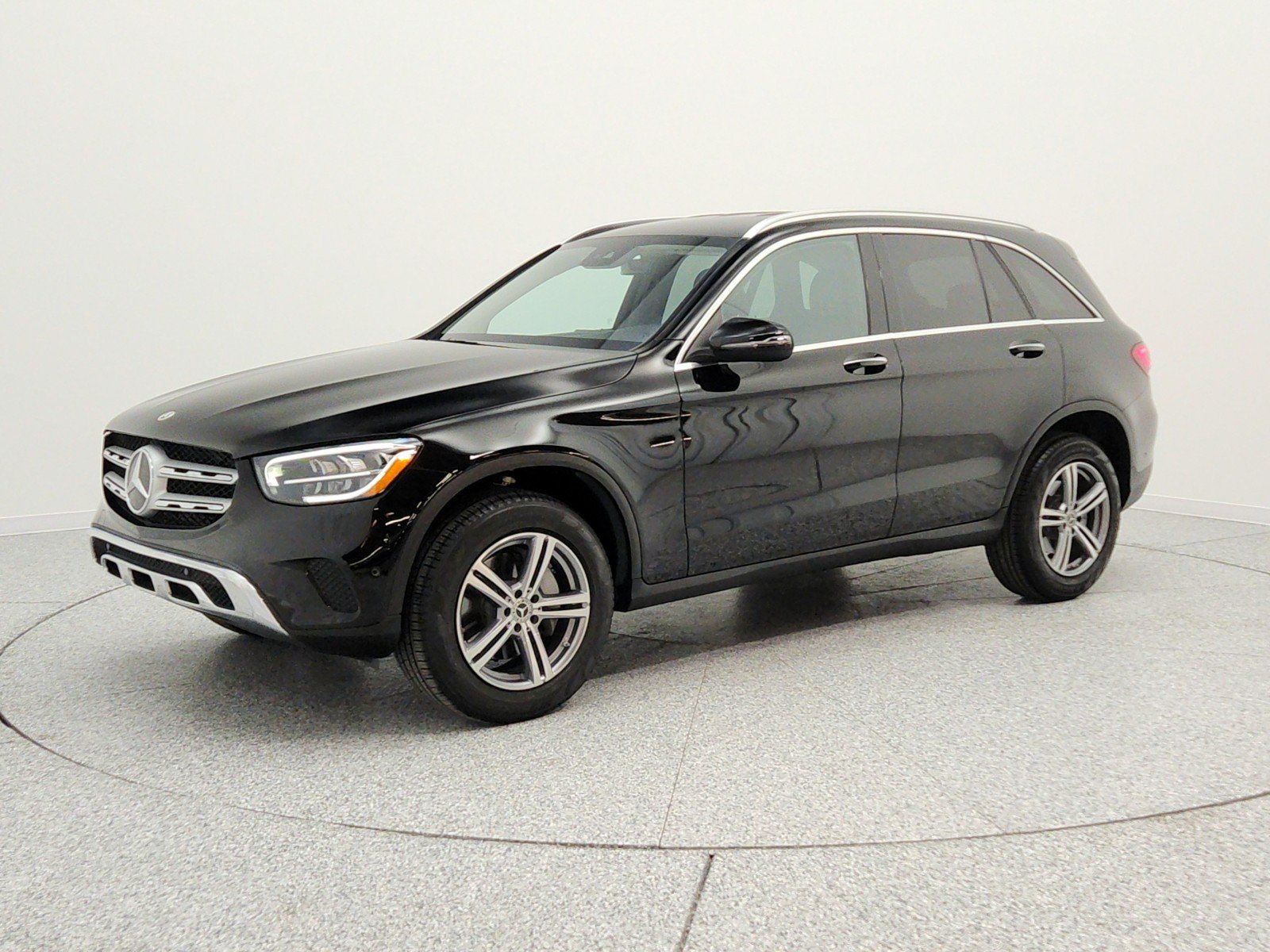 2022 Mercedes-Benz GLC GLC 300's photo