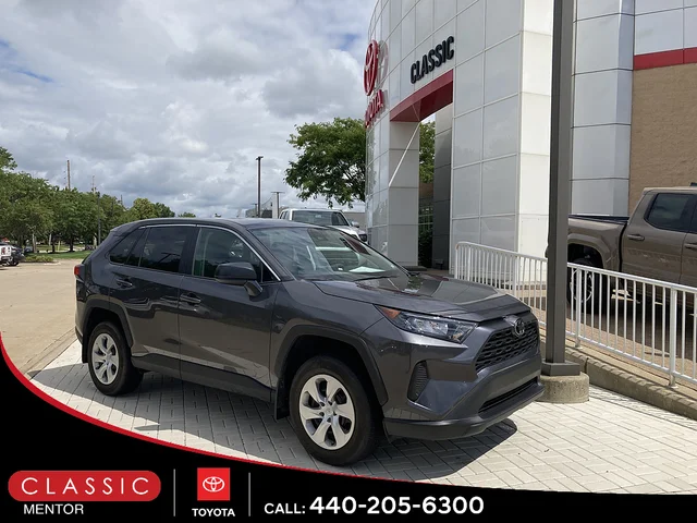 2022 Toyota RAV4 LE