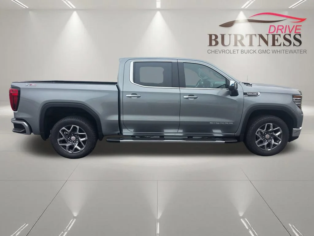 2026 GMC Sierra 1500 SLT - Photo 8