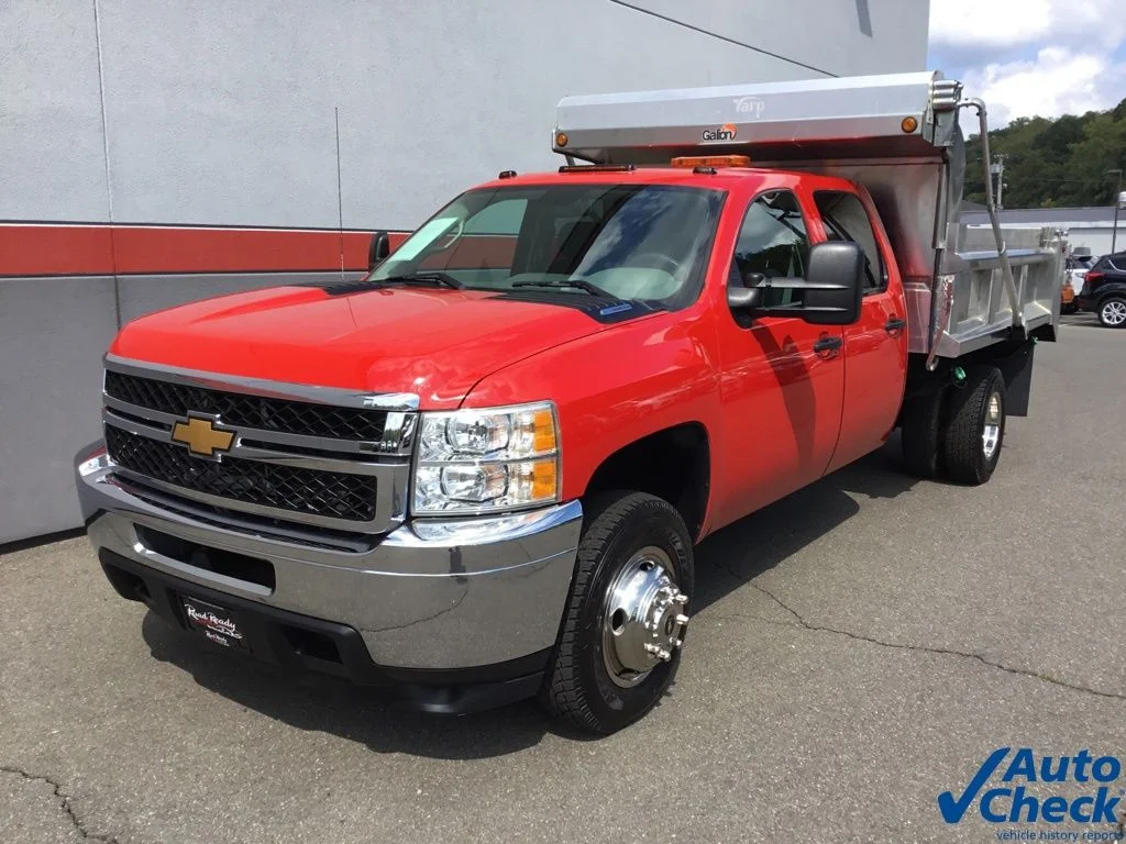Used 2013 Red Chevrolet Work Truck image 15
