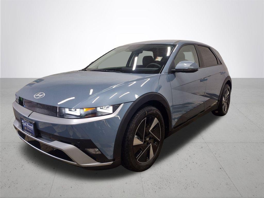 New 2026 Gray Hyundai SE image 11