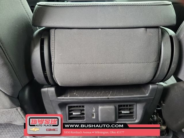 Used 2026 Summit White Chevrolet RST image 11