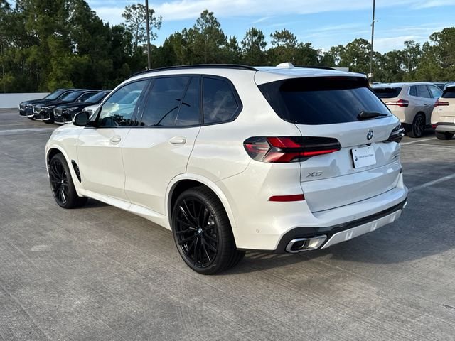 New 2026 Mineral White Metallic BMW sDrive40i image 5