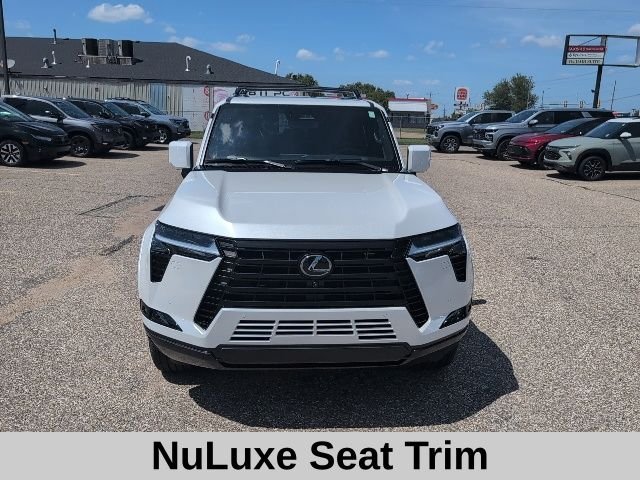Used 2025 White Pearl Lexus 550 Premium+ image 17