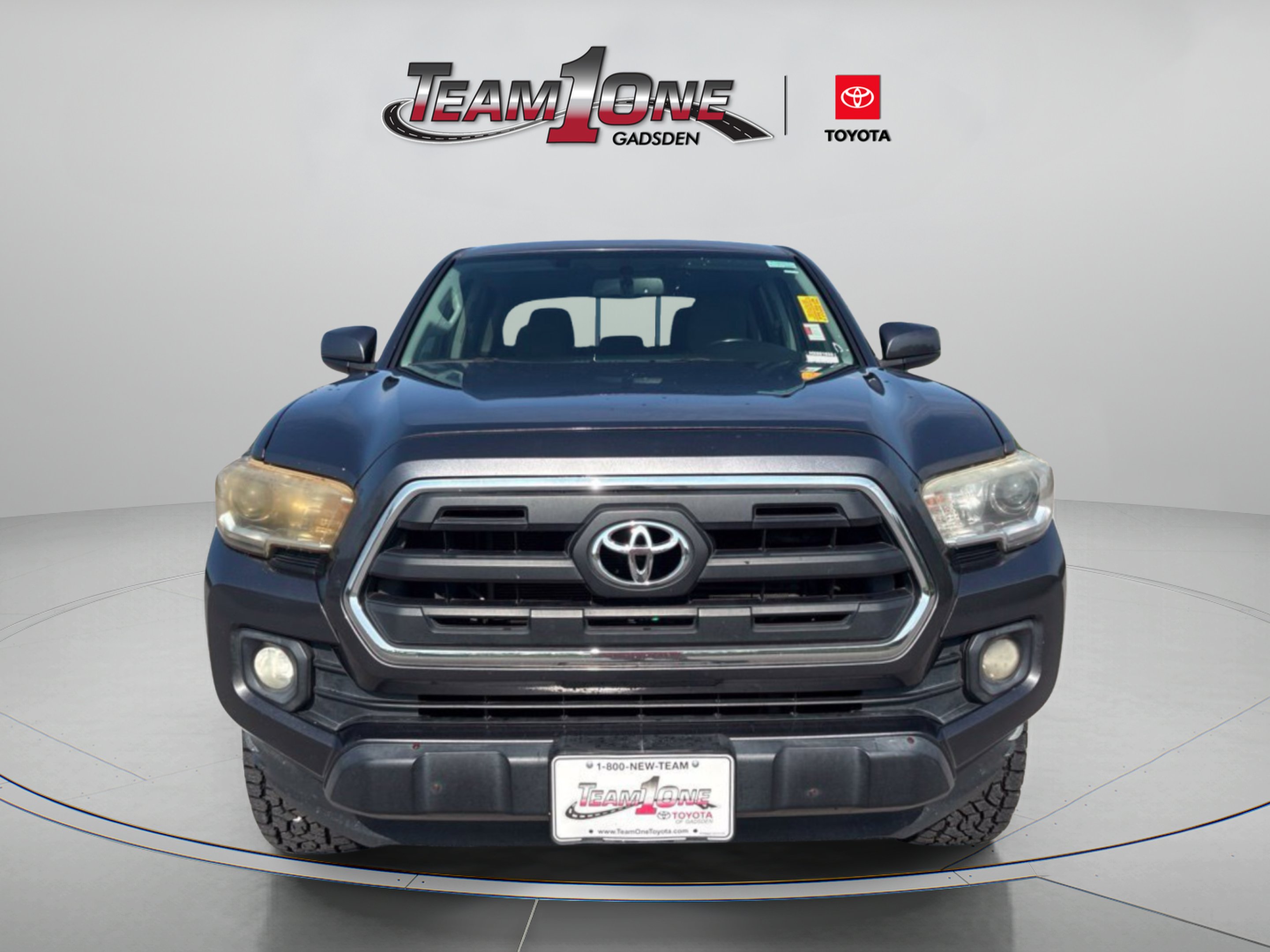 Used 2017 Magnetic Gray Metallic Toyota SR5 image 2