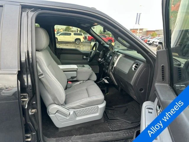 Used 2013 Tuxedo Black Metallic Ford XLT image 15