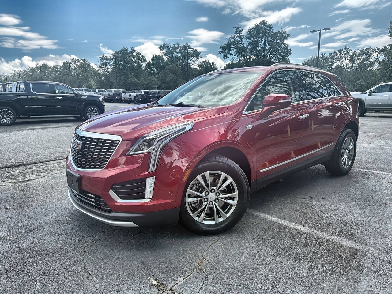 Used 2021 INFRARED TINTCOAT Cadillac FWD Premium Luxury image 4