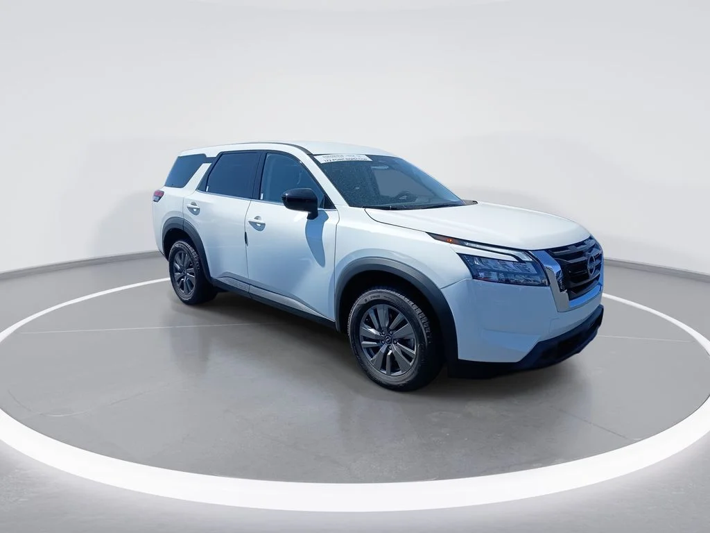 Used 2024 White Nissan S image 2
