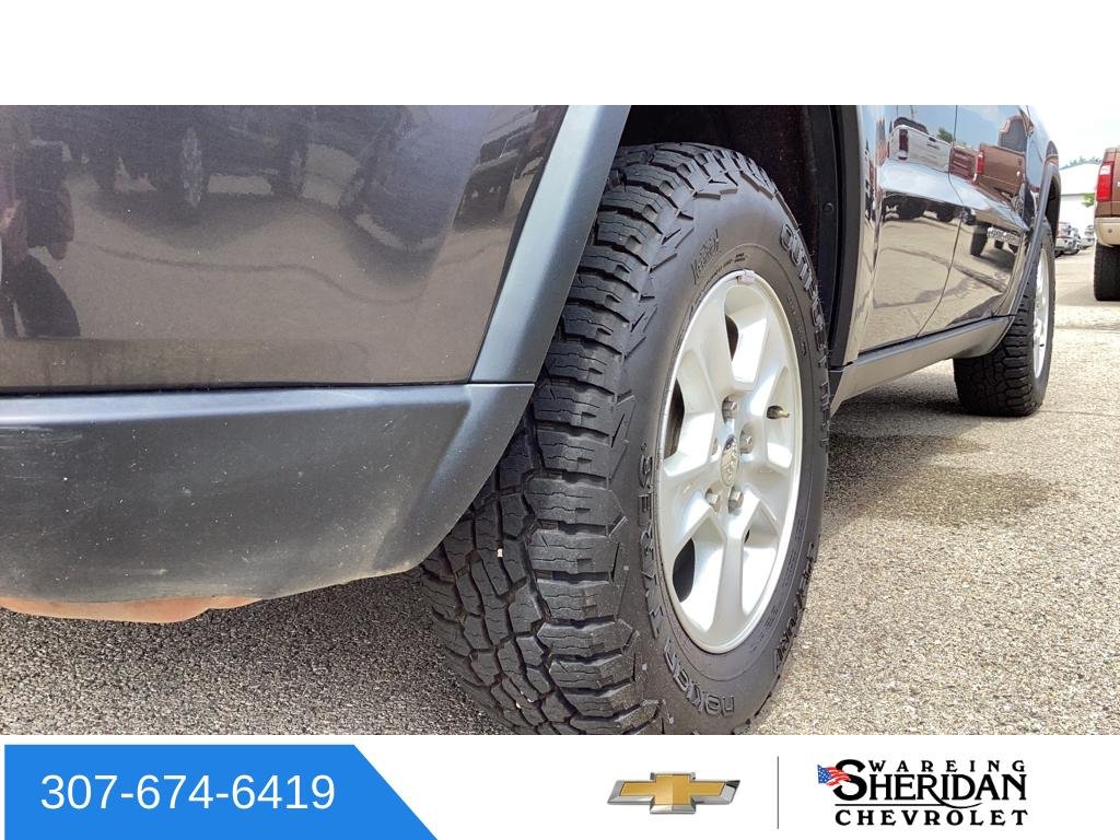 Used 2017 Gray Jeep Laredo image 7