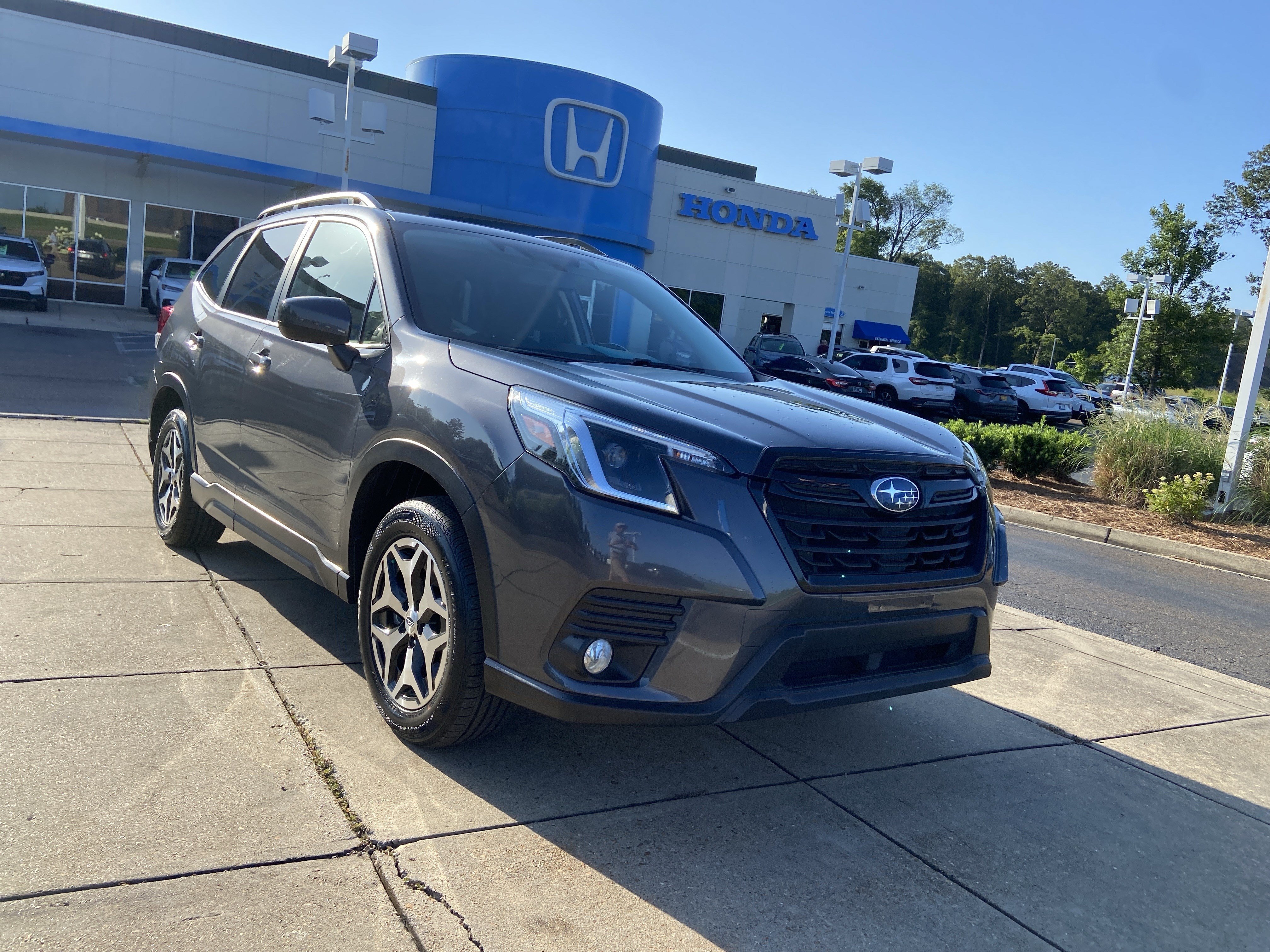 Used 2022 Magnetite Gray Metallic Subaru Premium image 2