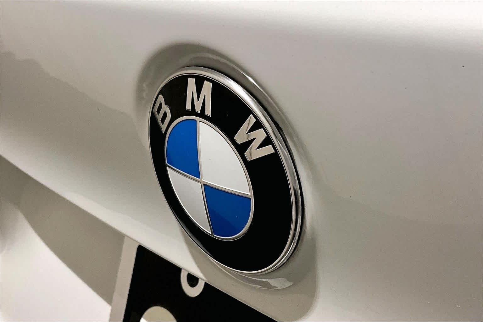 Used 2021 Alpine White BMW xDrive28i image 32