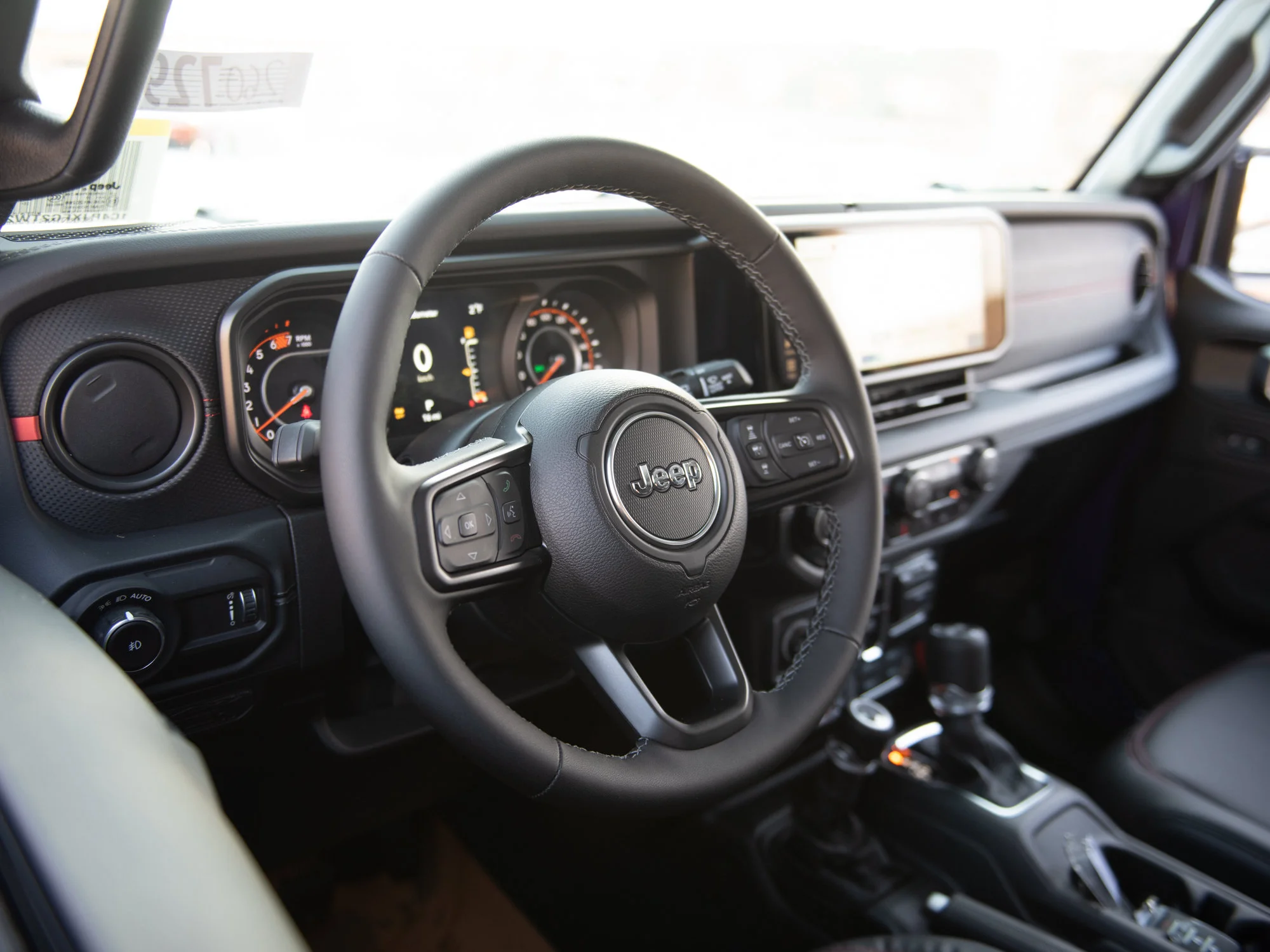 New 2026 reign Jeep Rubicon* 4 Door 4x4, Nappa Leather, Safety Group, Front/Rear Lockers image 8