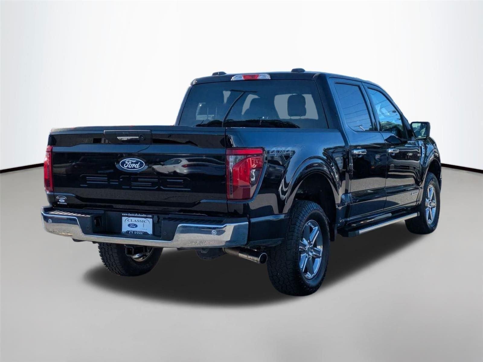 Used 2024 Agate Black Metallic Ford XLT image 5