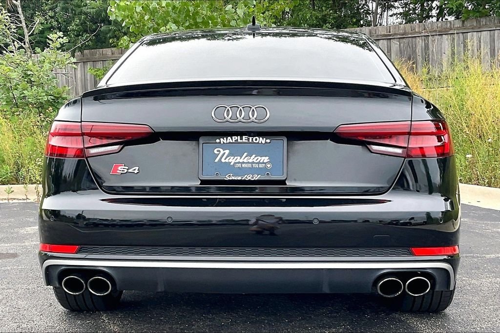 Used 2019 Gray Audi 3.0T Premium Plus image 4