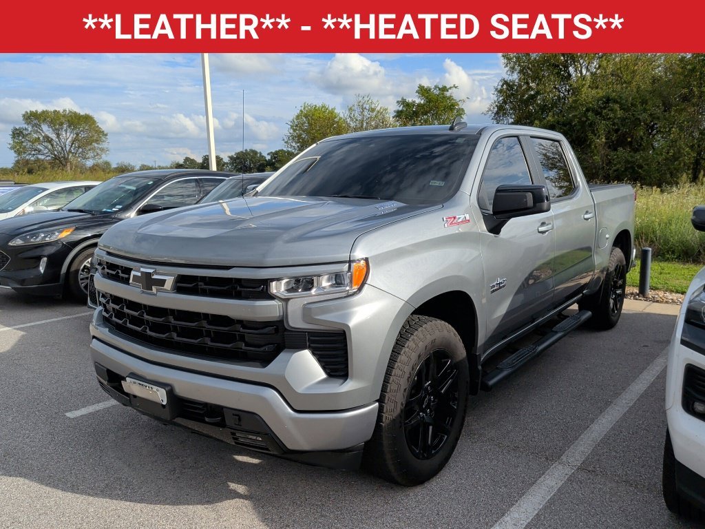 Used 2025 Sterling Gray Metallic Chevrolet RST image 3