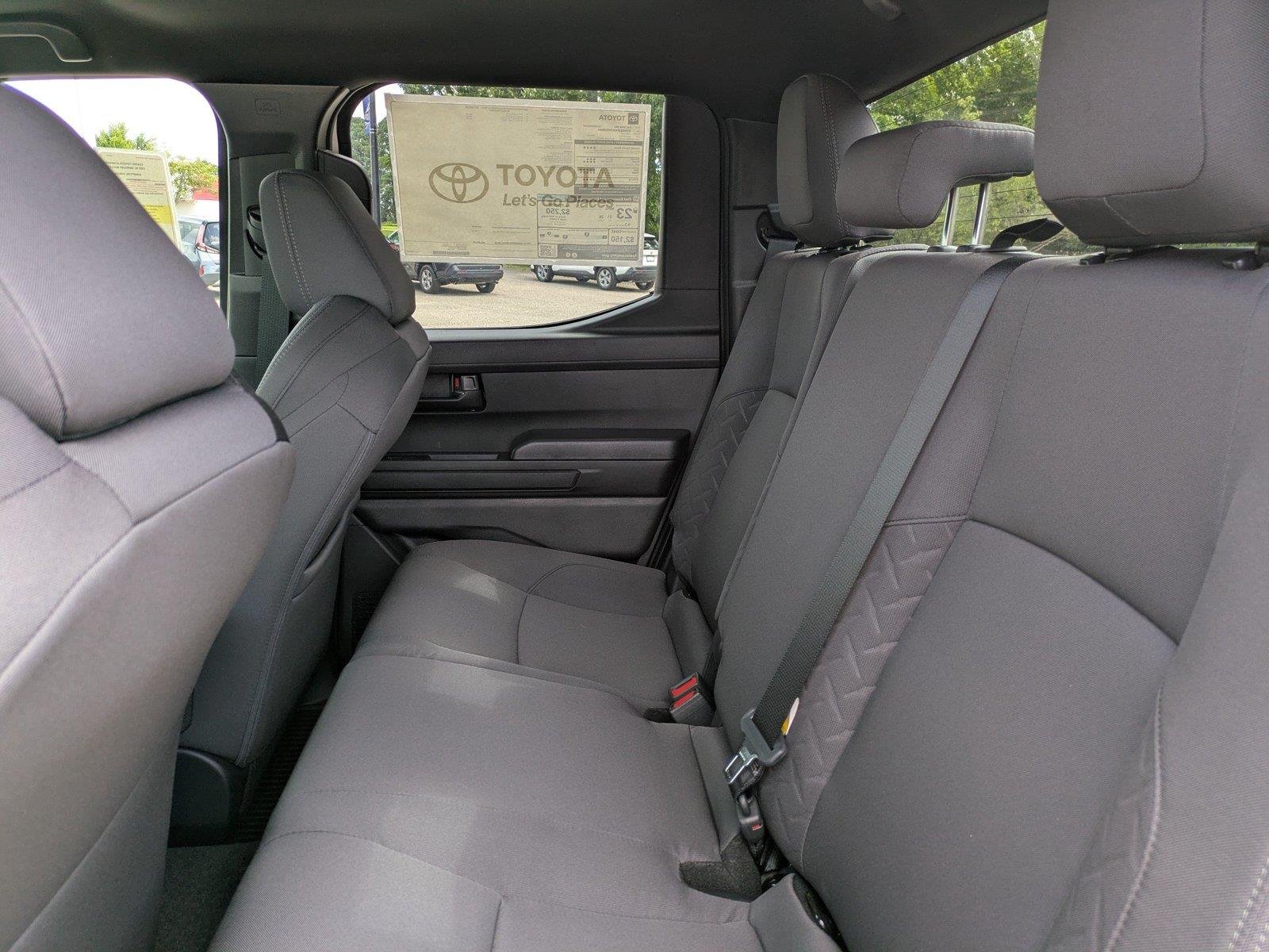 2026 Toyota Tacoma SR5 - Photo 14