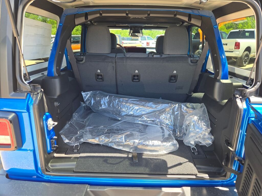 New 2026 Hydro Blue Pearl-Coat Exterior Paint Jeep Willys image 16