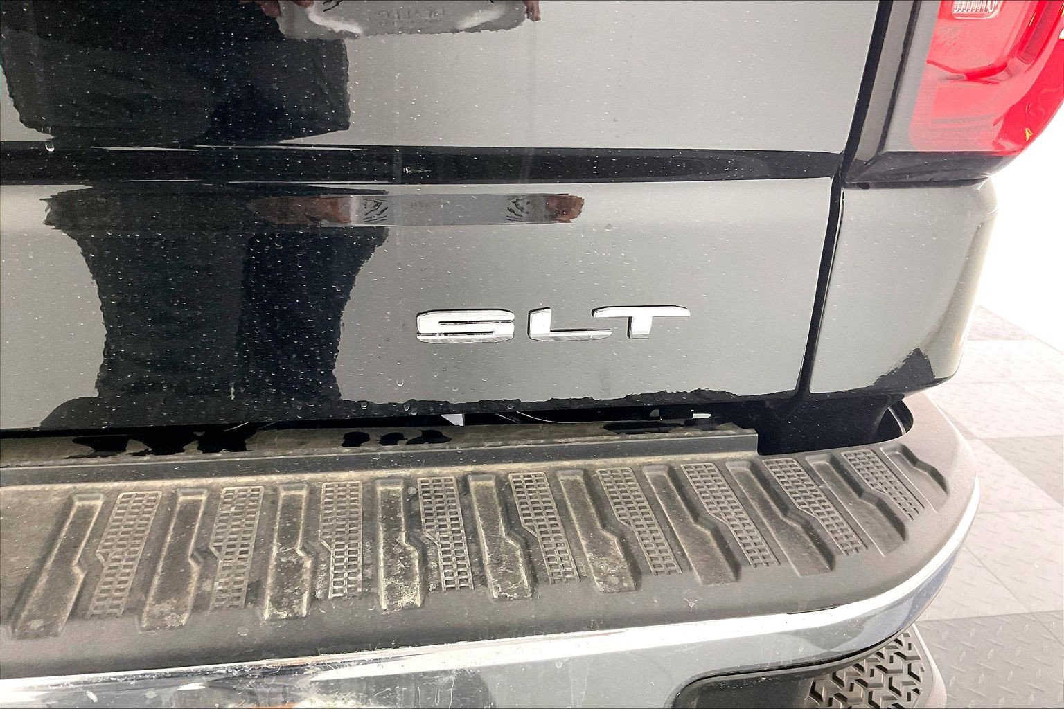 2026 GMC Sierra 1500 SLT - Photo 17