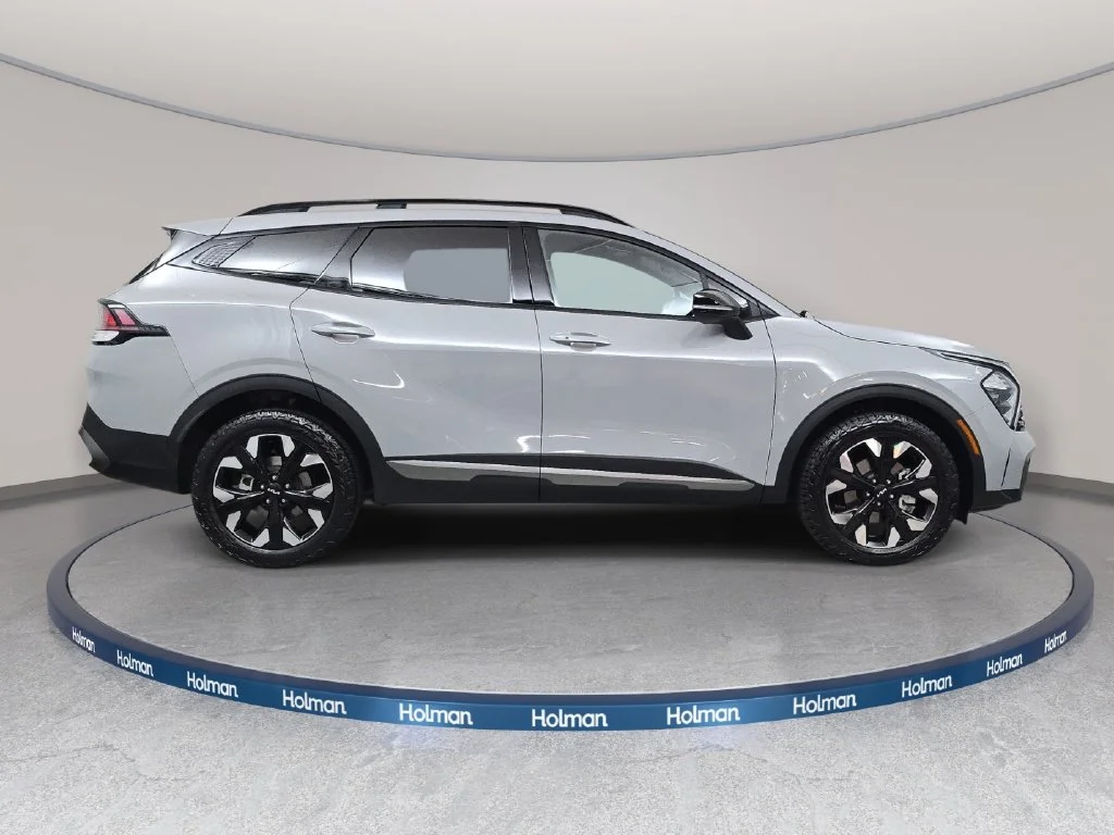 Used 2023 Gray Kia X-Line image 5