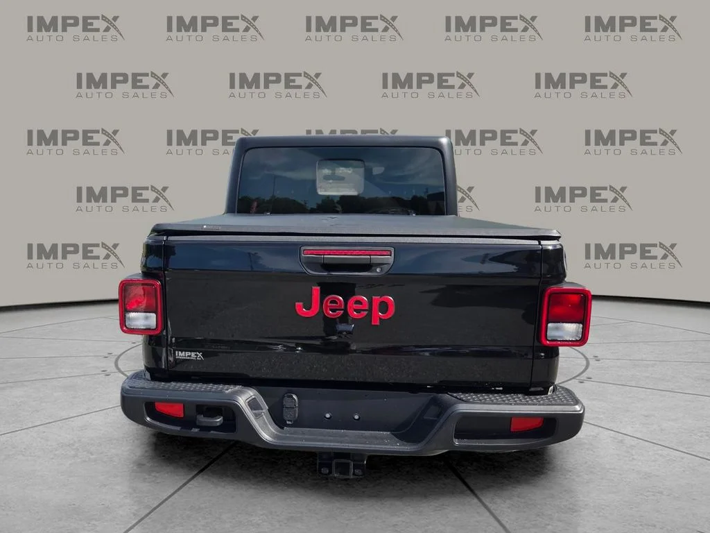 Used 2022 Black Jeep Sport image 4