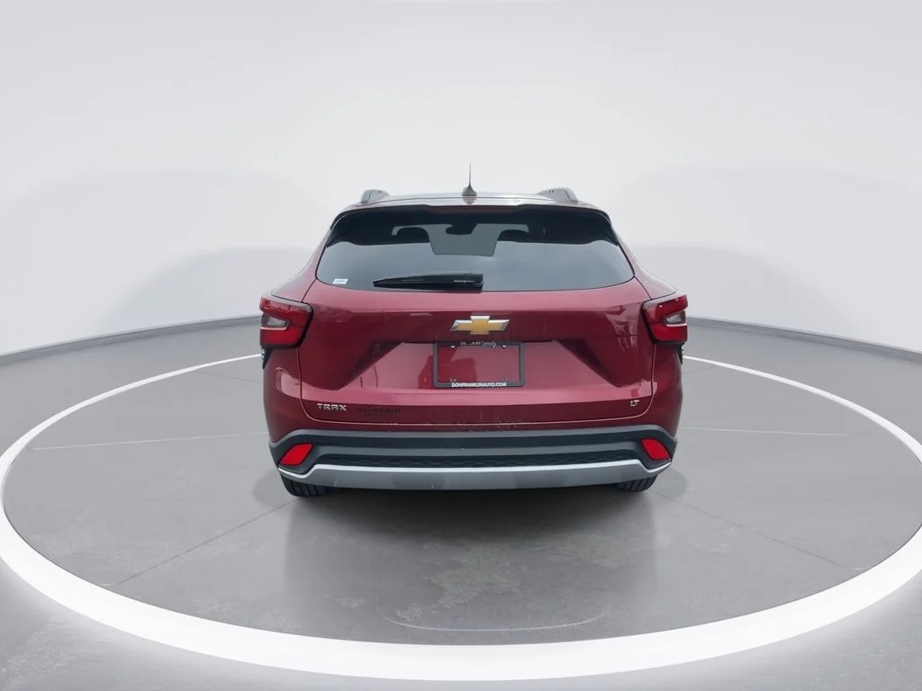 Used 2025 Red Chevrolet LT image 7