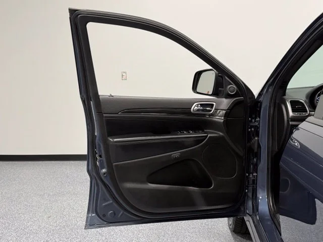 Used 2020 Blue Jeep Limited X image 11