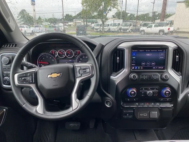 Used 2023 White Chevrolet LT image 22