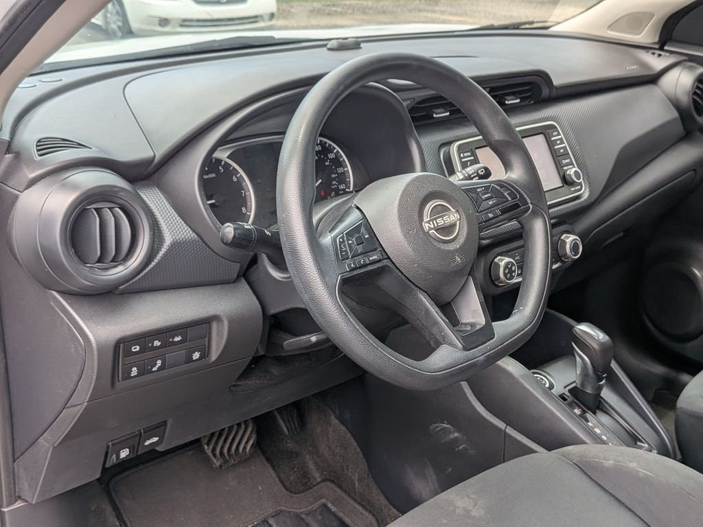 Used 2024 White Nissan S image 37