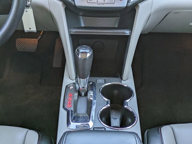 Used 2016 SLATE BLUE METALLIC GMC SLT image 19