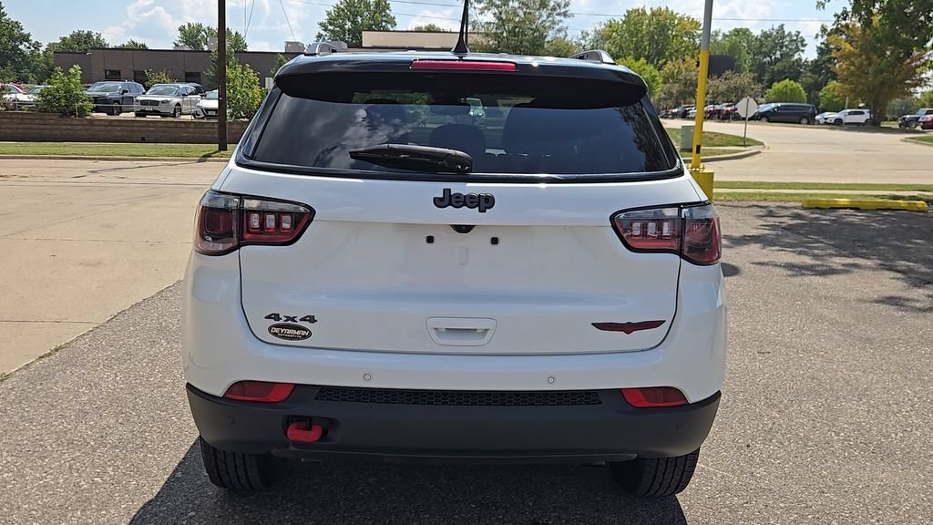 Used 2025 Bright White Clearcoat Jeep Trailhawk image 25