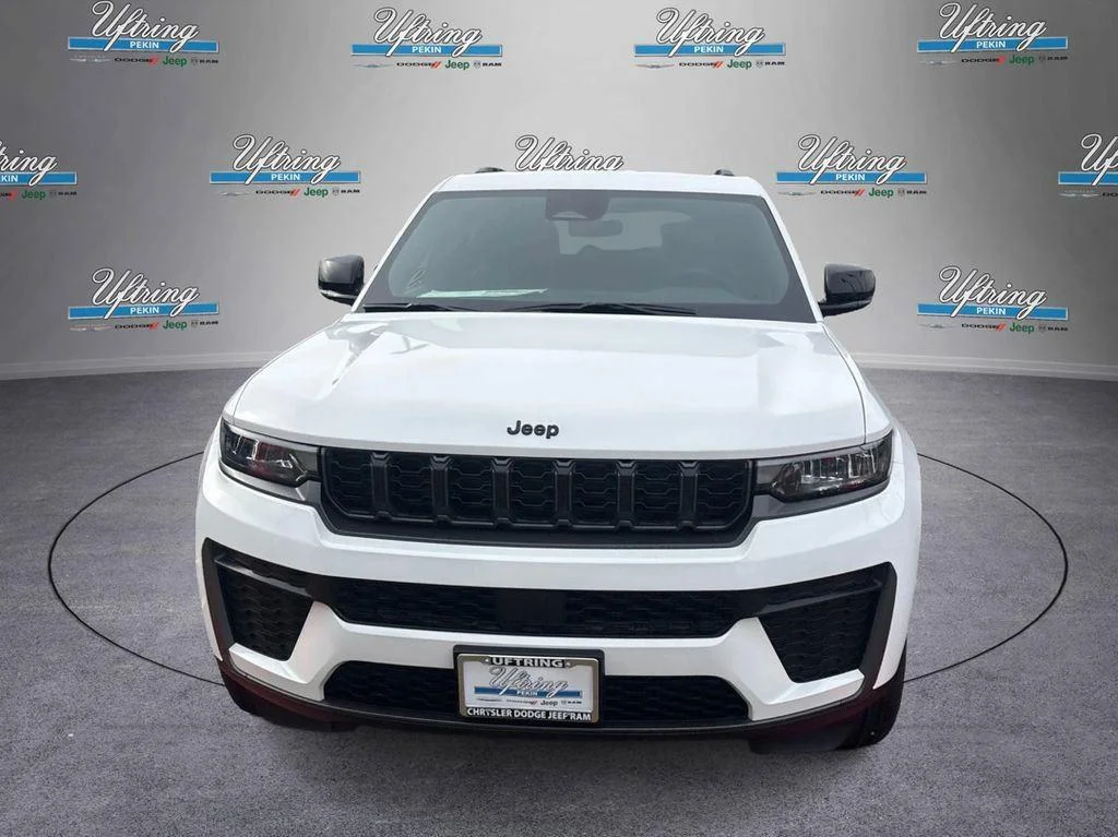 New 2026 Bright White Clearcoat Jeep Laredo Altitude image 8