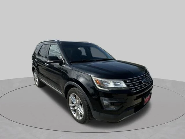 Used 2016 Black Ford Limited image 2