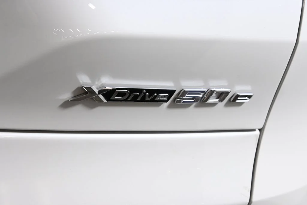 Used 2026 White BMW xDrive50e image 38