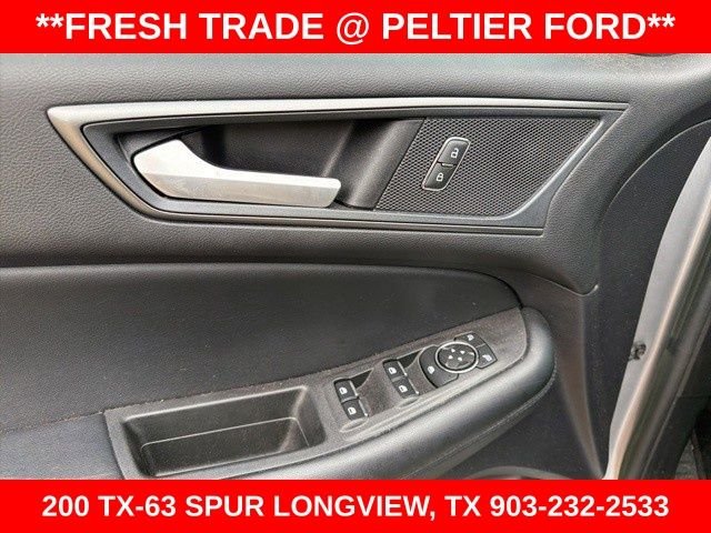 Used 2020 Silver Ford SE image 6