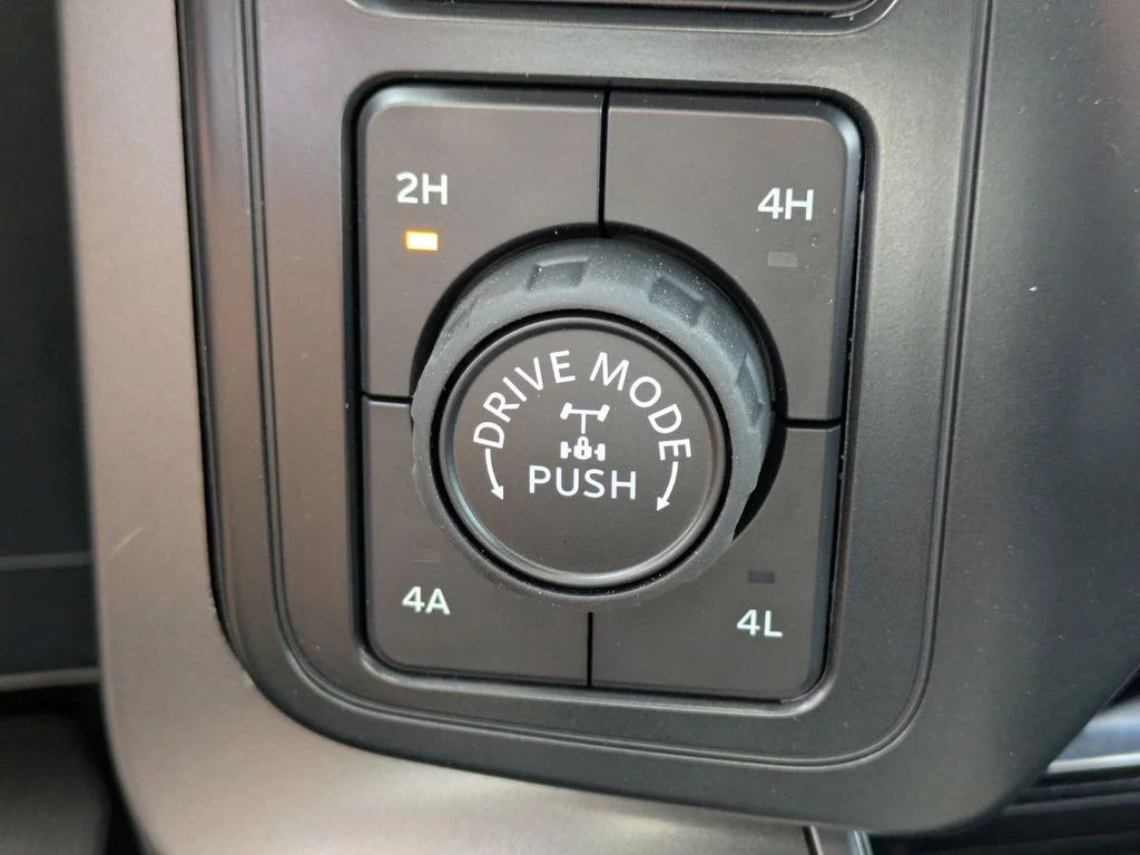 New 2026 Avalanche Ford Lariat image 24
