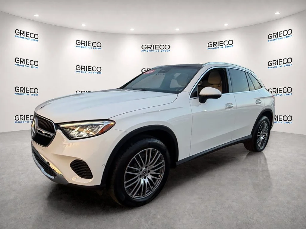 Used 2026 White Mercedes-Benz GLC 300 image 4