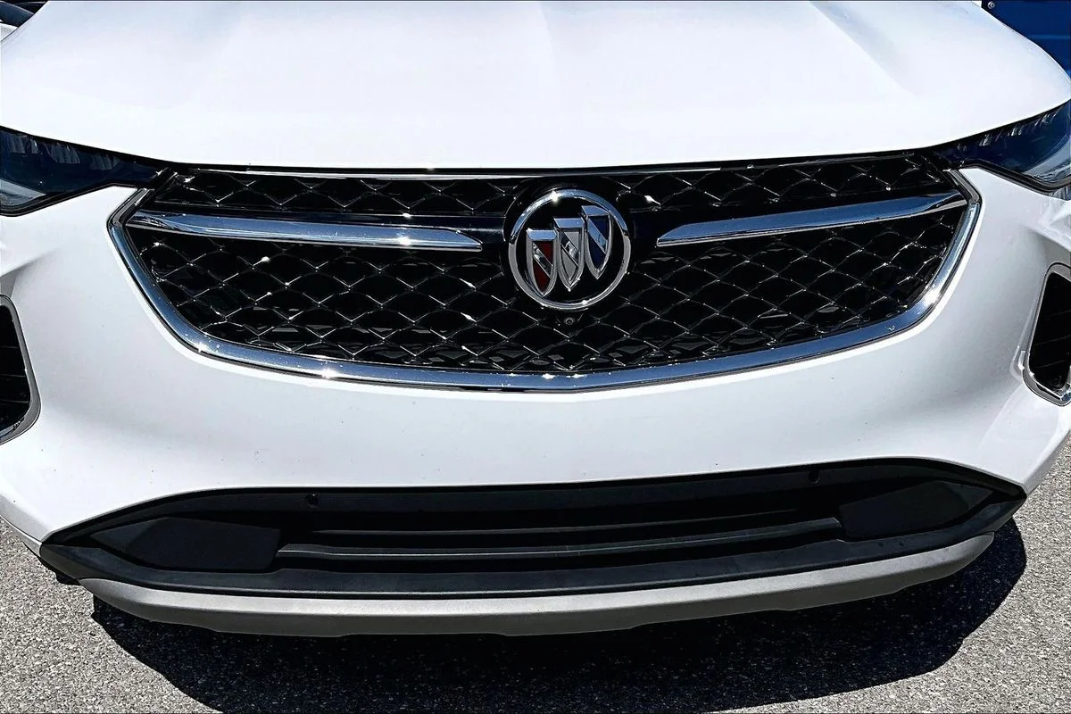 Used 2021 White Buick FWD Avenir image 35