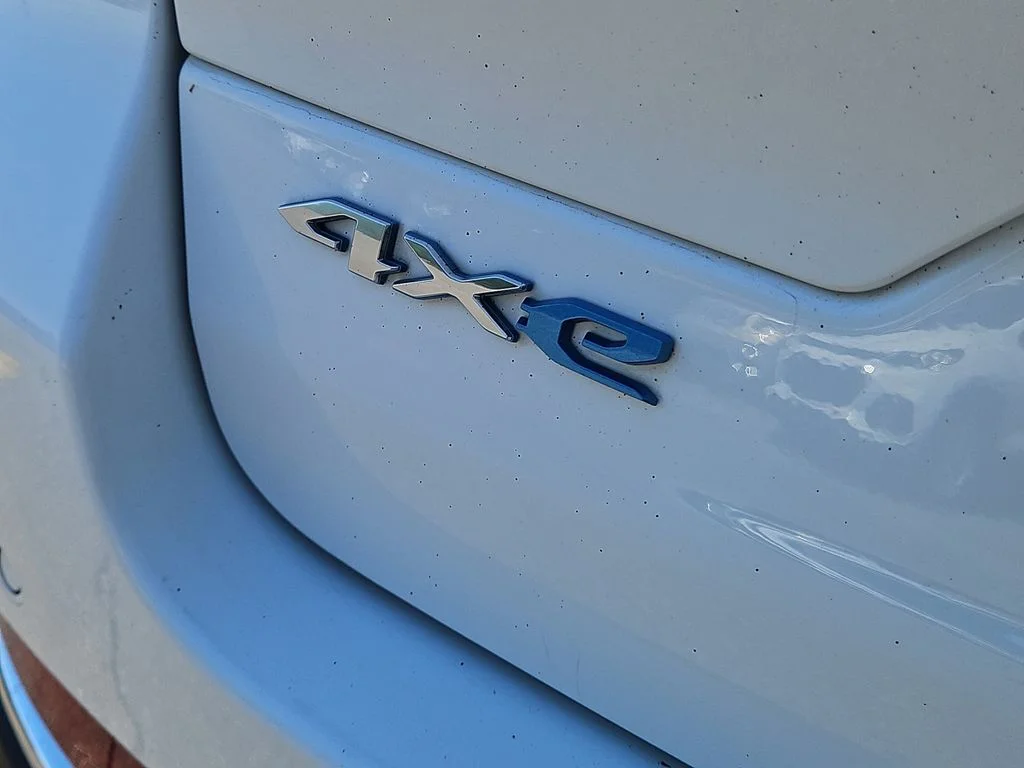 Used 2024 White Jeep 4xe image 7