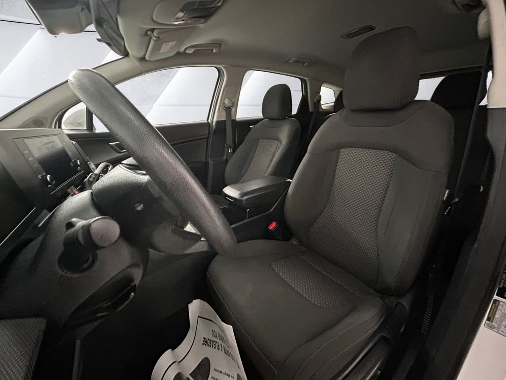Used 2024 White Kia LX image 8